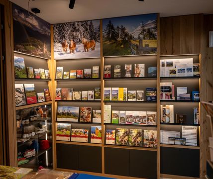 Nell'ufficio turistico di San Genesio